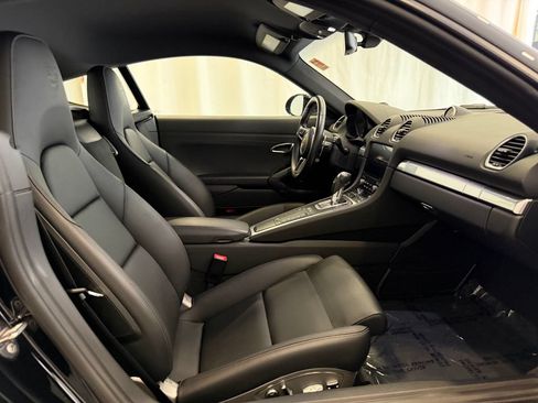 Certified 2019 Porsche 718 Cayman S RWD image 16