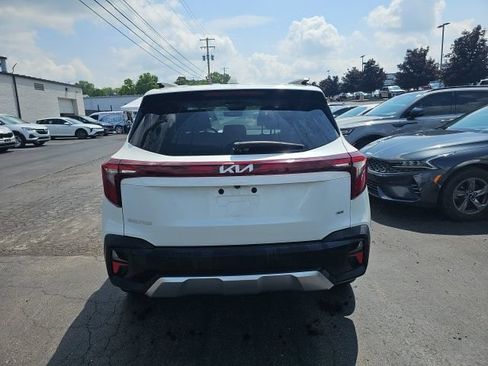Used 2024 Kia Seltos S AWD/4WD image 5