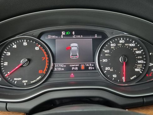 Used 2023 Audi Q5 2.0T Premium w/ Convenience Package AWD/4WD image 12