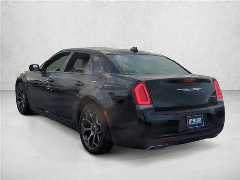 Used 2018 Chrysler 300 S w/ Beats Audio Group image 8