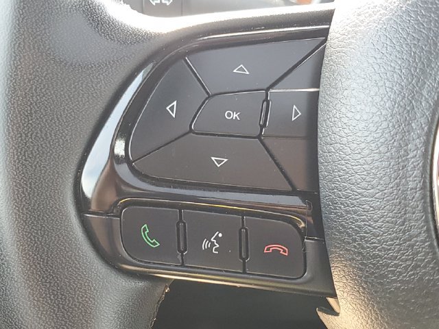 Used 2022 Jeep Renegade Altitude w/ Sun/Sound Group AWD/4WD image 13