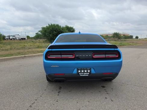 Used 2023 Dodge Challenger SRT Hellcat w/ Driver Convenience Group RWD image 7
