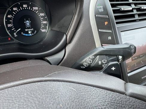 Used 2018 Lincoln MKC Reserve image 21