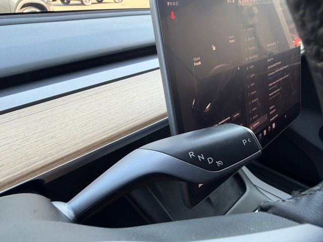 Used 2023 Tesla Model Y Long Range AWD/4WD image 18