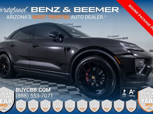 Used 2024 Porsche Macan 4 Electric image 1