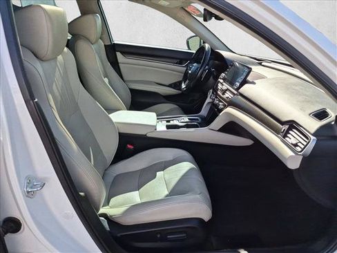 Used 2021 Honda Accord Touring image 22