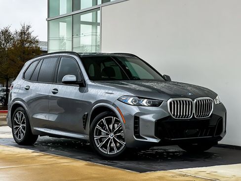 New 2026 BMW X5 xDrive50e w/ M Sport Package image 1