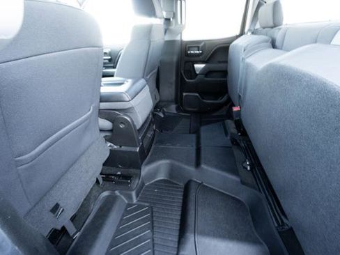 Used 2018 Chevrolet Silverado 1500 LT w/ All Star Edition image 33