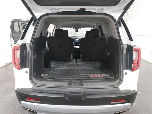 Used 2023 GMC Acadia SLE w/ Driver Convenience Package image 14