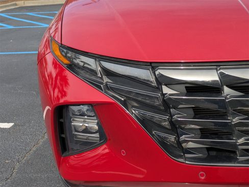 Used 2022 Hyundai Tucson Limited image 10