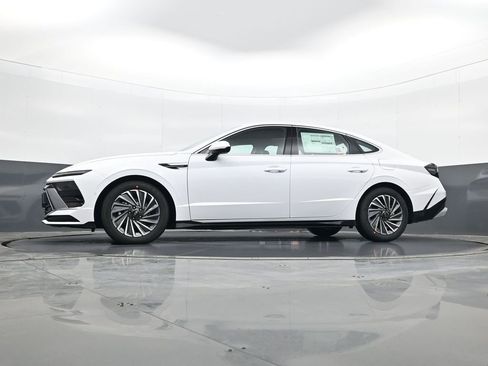New 2026 Hyundai Sonata Limited image 28