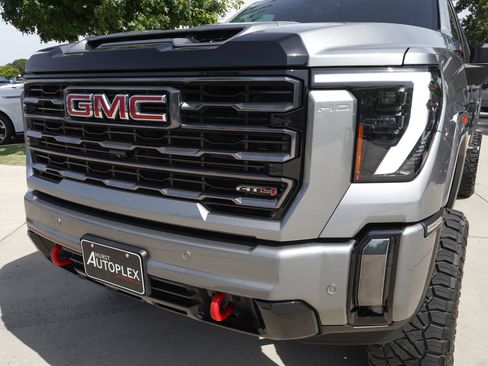 Used 2024 GMC Sierra 2500 AT4 w/ AT4 Premium Plus Package AWD/4WD image 29