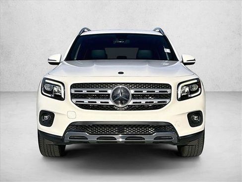 Used 2020 Mercedes-Benz GLB 250 image 3