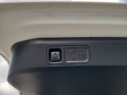 Used 2023 Ford Expedition Max Limited RWD image 18