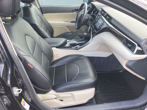 Used 2018 Toyota Camry LE image 30