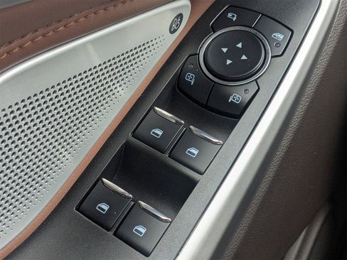 Used 2023 Ford Explorer King Ranch w/ Technology Package image 25