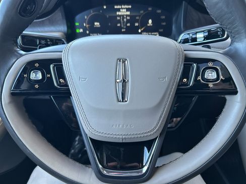Used 2022 Lincoln Aviator Reserve w/ Equipment Group 201A AWD/4WD image 23