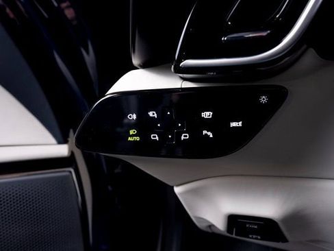 Certified 2025 Ferrari Roma Spider image 40