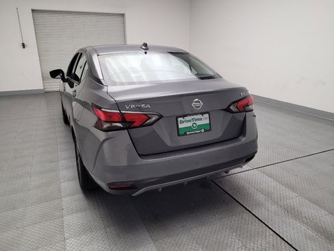 Used 2021 Nissan Versa SV FWD image 6