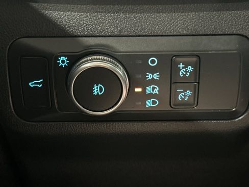 Used 2022 Ford Escape SEL image 35