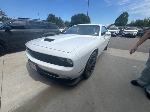Used 2022 Dodge Challenger GT w/ Blacktop Package AWD/4WD image 9