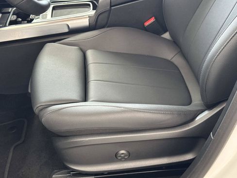 Certified 2025 Mercedes-Benz EQB 300 4MATIC image 12