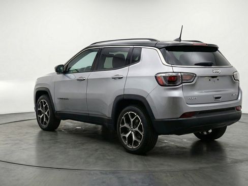 Used 2025 Jeep Compass Limited AWD/4WD image 6