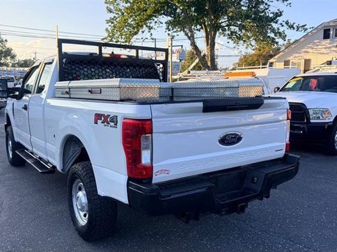 Used 2019 Ford F250 XL w/ Power Equipment Group AWD/4WD image 3