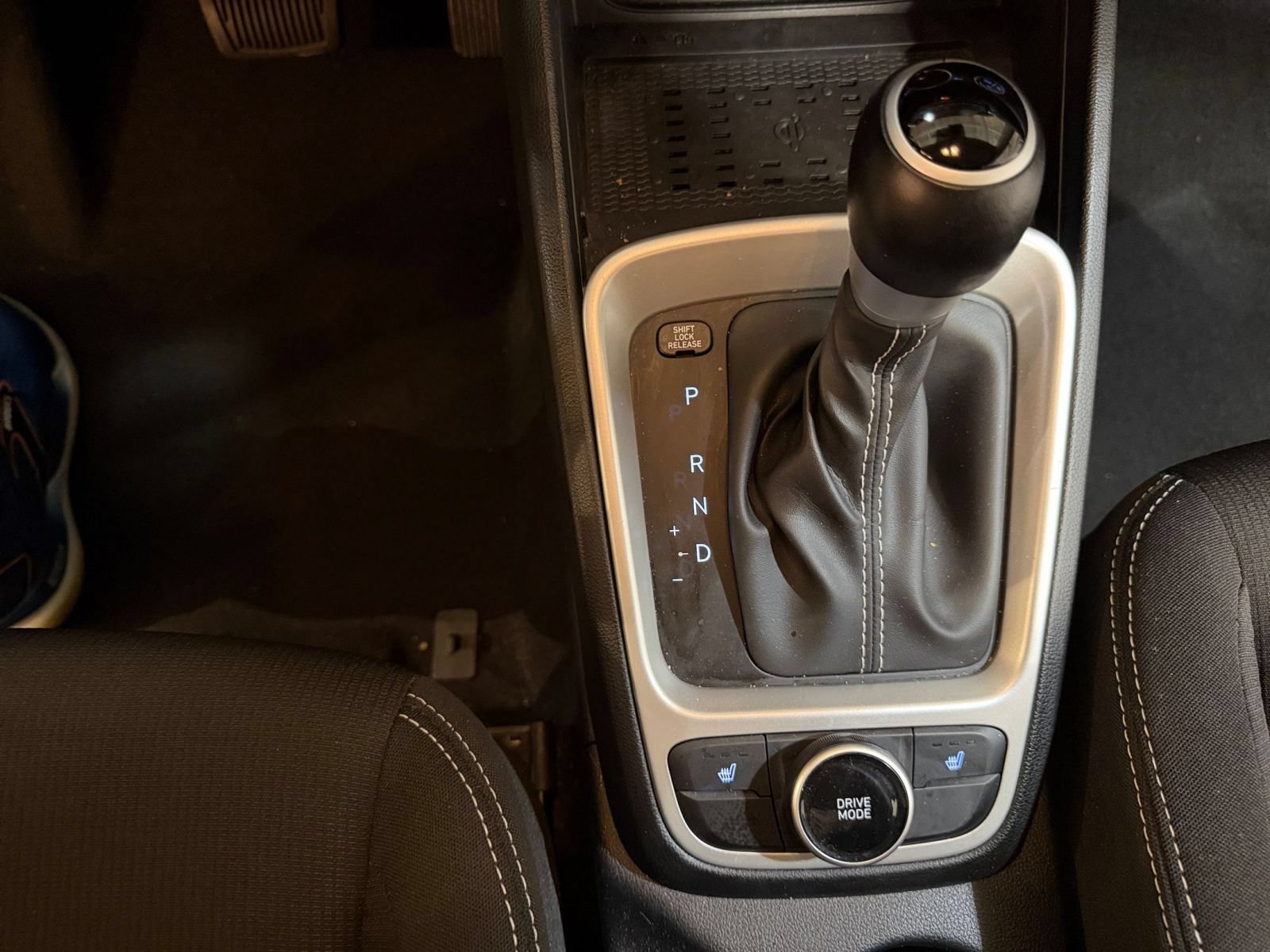 Used 2026 Hyundai Venue SEL FWD image 39