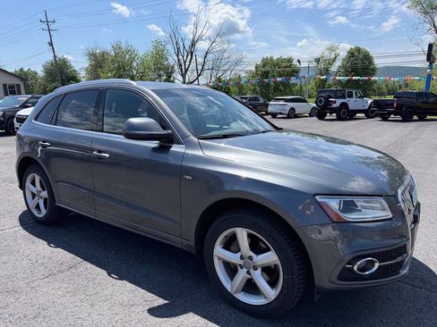 Used 2017 Audi Q5 2.0T Premium Plus w/ Technology Package AWD/4WD image 2