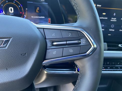 Used 2026 Chevrolet Equinox LT w/ Convenience Package II image 19