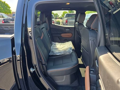 New 2026 GMC Canyon AT4 w/ AT4 Premium Package AWD/4WD image 23
