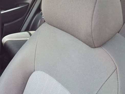 Used 2025 Hyundai Venue SE FWD image 16