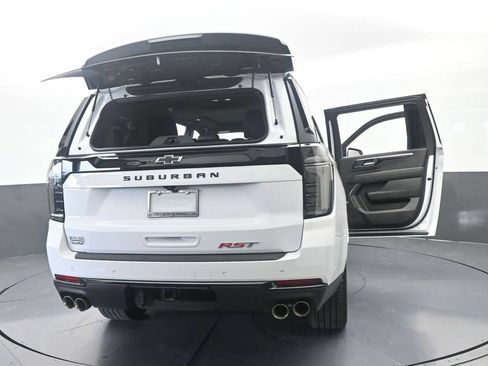 Used 2026 Chevrolet Suburban RST w/ Comfort Package RWD image 85