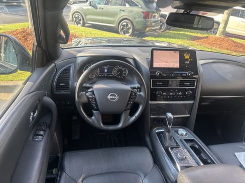 Used 2023 Nissan Armada SL w/ Midnight Edition Package image 2