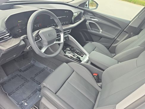 New 2025 Audi Q5 Premium Plus image 16