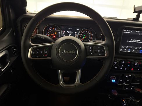 Used 2021 Jeep Wrangler Unlimited Sahara image 17