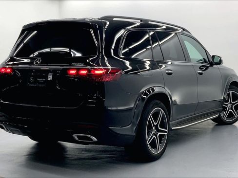 Certified 2024 Mercedes-Benz GLS 450 4MATIC image 4