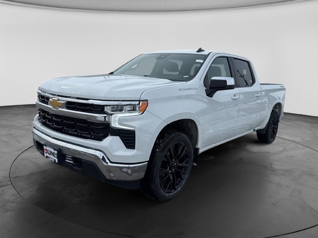 Used 2025 Chevrolet Silverado 1500 LT w/ Work Truck Package AWD/4WD image 4