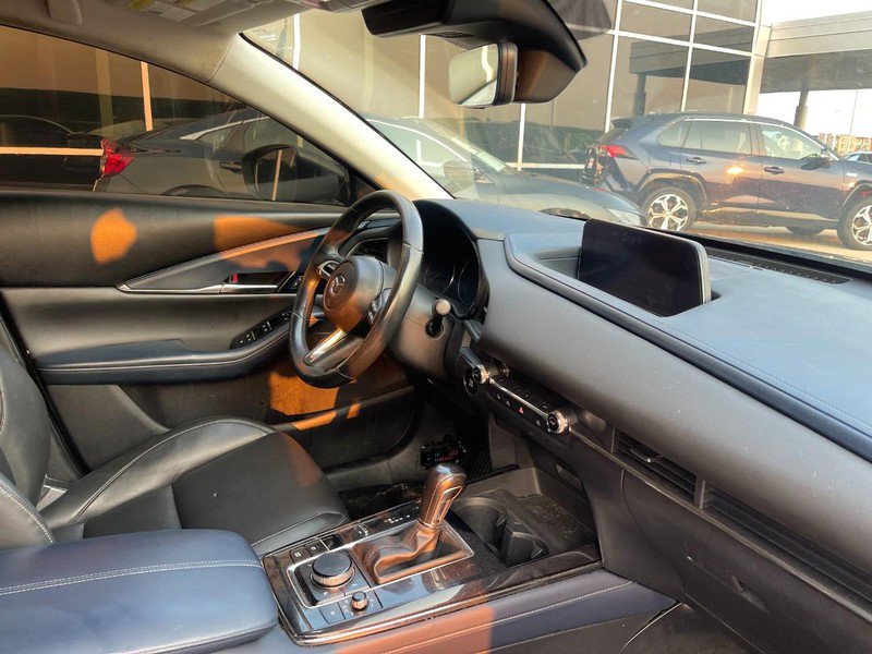Used 2020 MAZDA CX-30 AWD w/ Preferred Package image 2