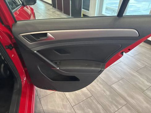 Used 2017 Volkswagen Golf Wolfsburg Edition FWD image 32