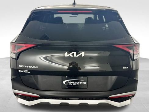 Used 2024 Kia Sportage LX image 8