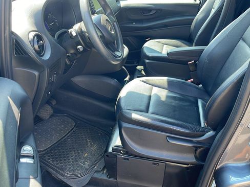 Used 2016 Mercedes-Benz Metris image 10