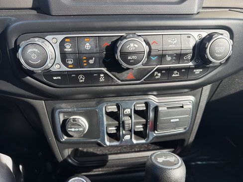 Certified 2021 Jeep Wrangler Unlimited Sport S image 11