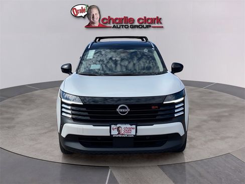 New 2026 Nissan Kicks SR w/ Cold Weather Package image 9