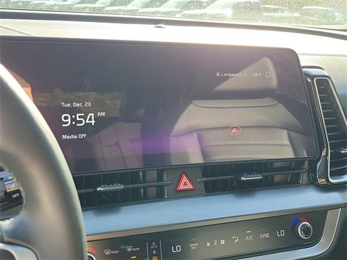 Used 2025 Kia Sportage SX Prestige image 28