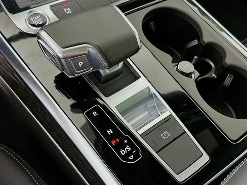 Used 2026 Audi Q7 2.0T Premium w/ Convenience Plus Package AWD/4WD image 22