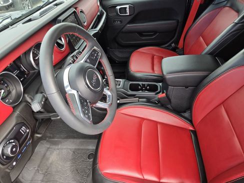 Used 2023 Jeep Wrangler Unlimited Rubicon 4xe image 8