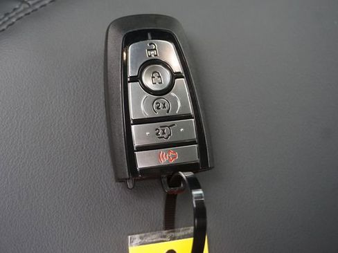 New 2026 Ford Expedition Max Active image 25