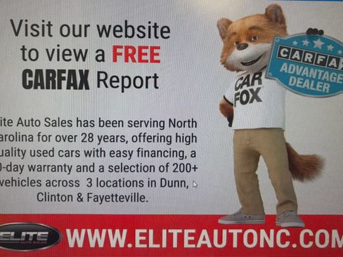 Used 2003 Saturn ION Level 2 w/ Convenience Pkg FWD image 2